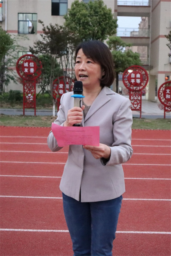 筑牢校园安全“防火墙”——吉安外国语实验学校开展住校生夜晚应急疏散演练594.jpg