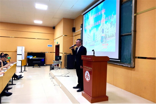 筑牢校园安全“防火墙”——吉安外国语实验学校开展住校生夜晚应急疏散演练771.jpg